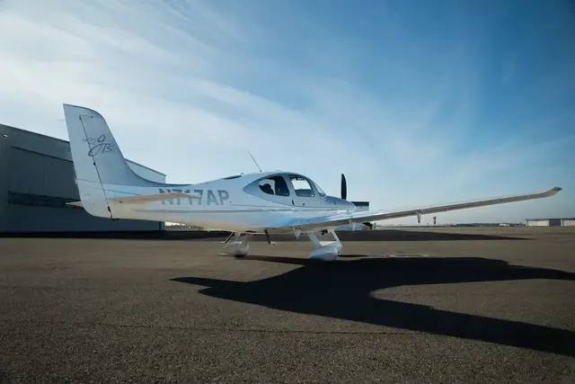 2008 Cirrus SR22-G3 GTS (N717AP)