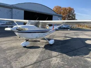 1977 Cessna C 172 XP, 195 PS - 6 Zylinder