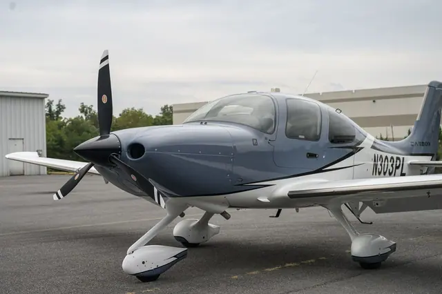 2021 Cirrus SR22-G6 GTS (N303PL)