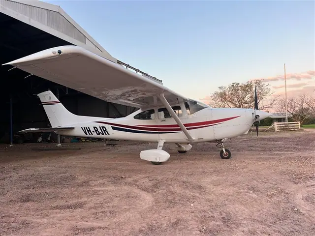 1999 Cessna 182 S