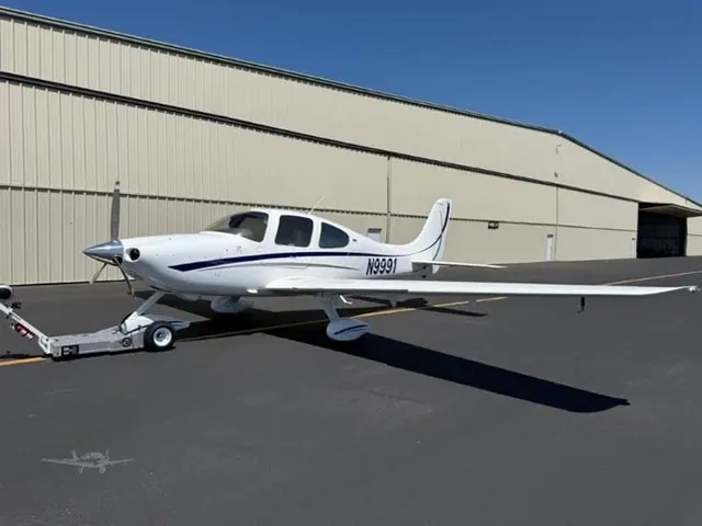 2001 Cirrus SR22