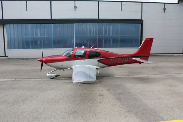 2023 Cirrus SR22 GTS G6