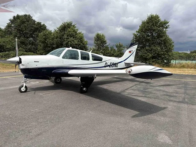 1987 Beechcraft Beech 33 Bonanza F33A GI275