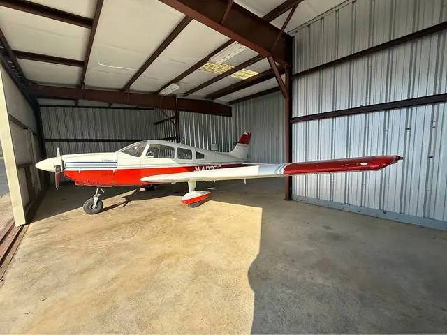 1976 Piper pa 28 181 archer 2