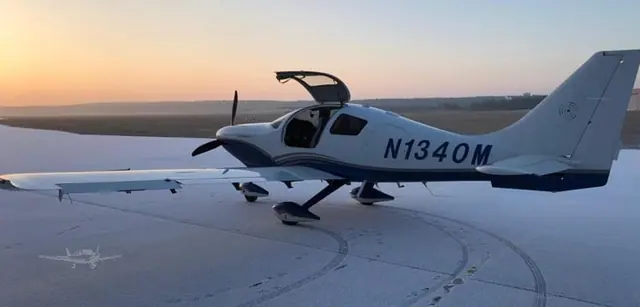 2006 Columbia 400SL
