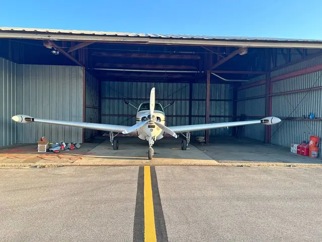 1972 Beechcraft V35B