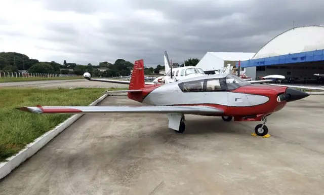 Mooney M20J 1988