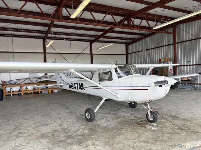 1977 Cessna 150m
