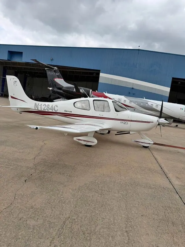 Cirrus Design Sr20 2003