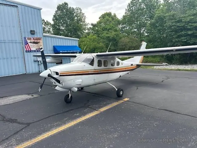 1980 Aviones Colombia P 210