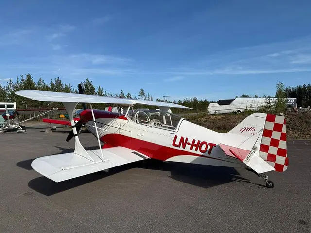 2004 Pitts S-2 C
