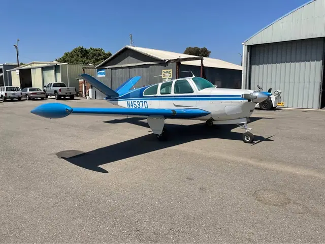 1956 Beechcraft G35 bonanza