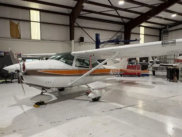 1967 Cessna 182 Skylane