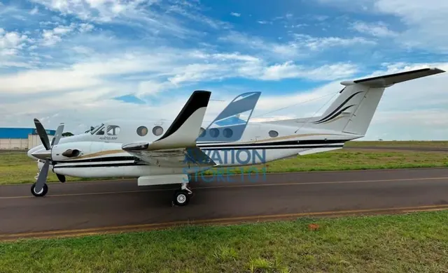Beechcraft Super King Air 350 – Year 2000 – 3,400 Total Hours