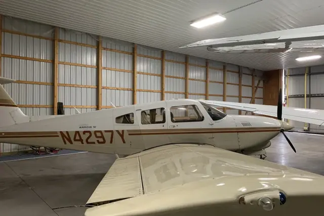 1983 Piper Arrow IV PA-28R-201