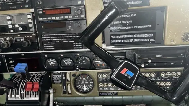 Piper Seneca I PA-34-200 1974