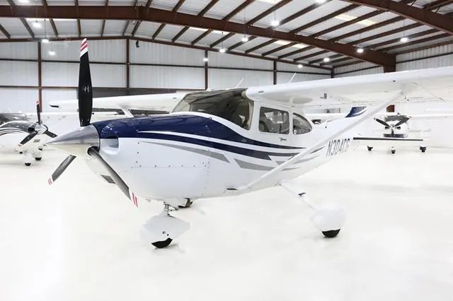 2005 Cessna 182T Skylane (N304CG)