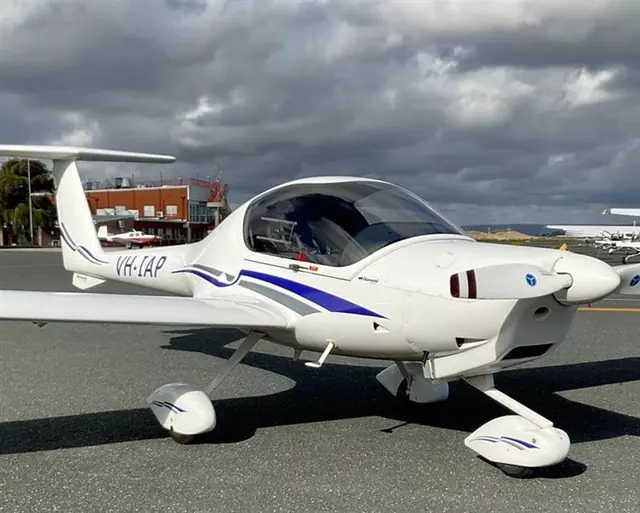 1998 Diamond DA 20 A1 - Katana