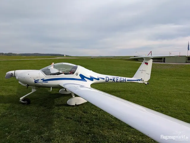 1999 Diamond Aircraft HK36-TTC