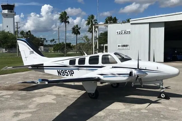 2002 Beechcraft 58 Baron