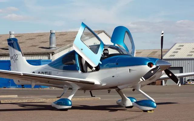 2010 2012 Cirrus SR22 GTS In England