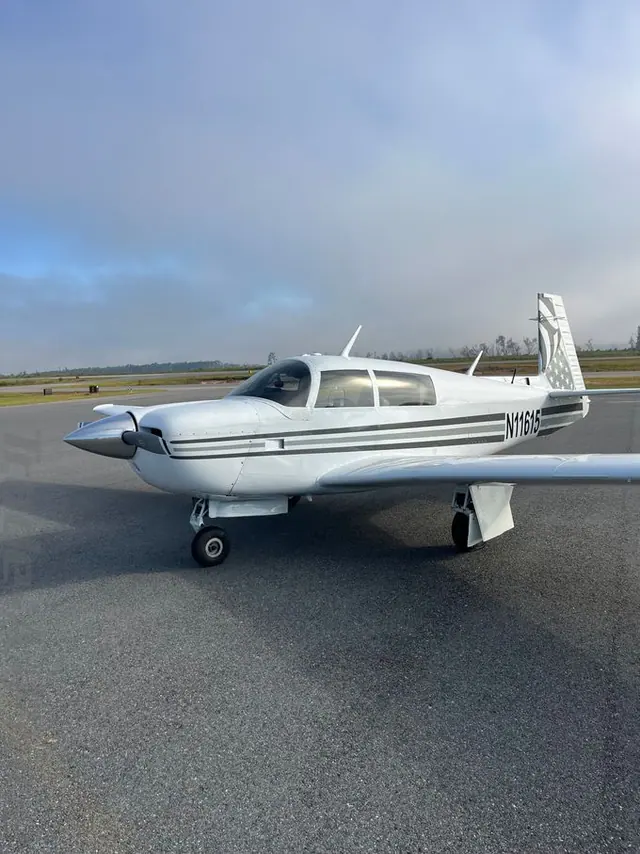 1981 Mooney M20J 201