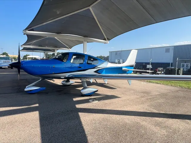 Cirrus SR22 2024