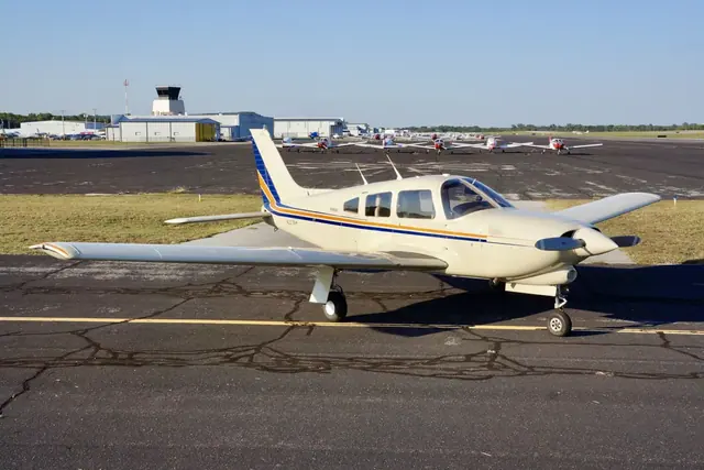 1977 Piper Arrow III PA-28R-201