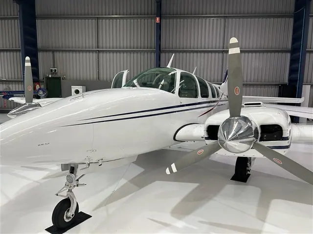 1975 Beechcraft Baron 58