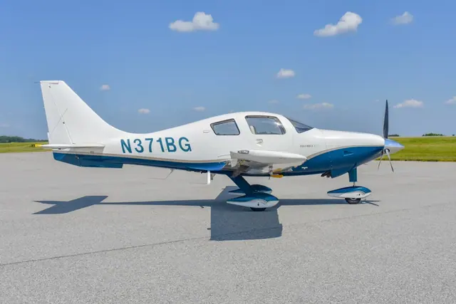 2005 Columbia 400