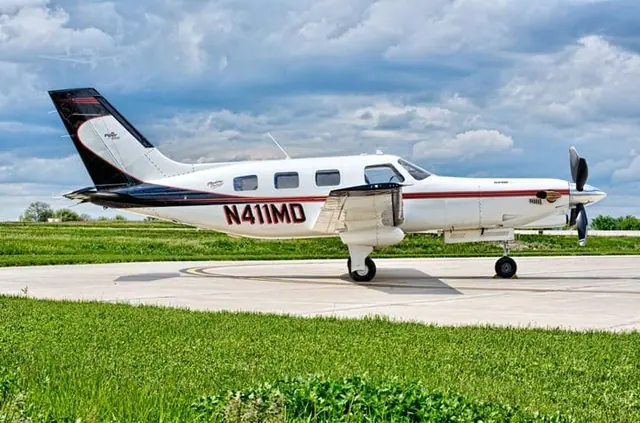 2000 Piper Jetprop (N411MD)