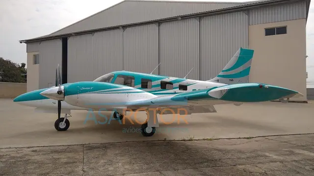 Piper PA34-220T Seneca V 1998