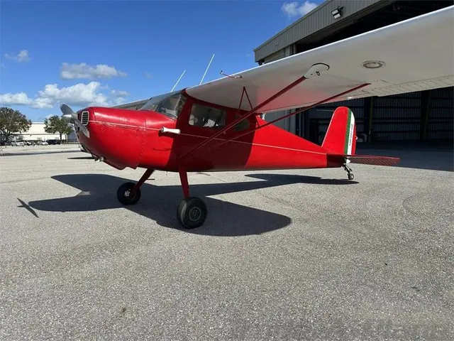 1946 Cessna 140 (N72562)