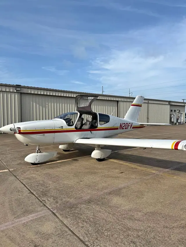 1986 Societe De Construction D'Avions De Tourisme Et D'Affaires Socata Tb-10