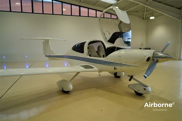 2003 Diamond DA40-180 Star