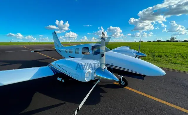 Piper Seneca V PA-34-220T – Year 1999