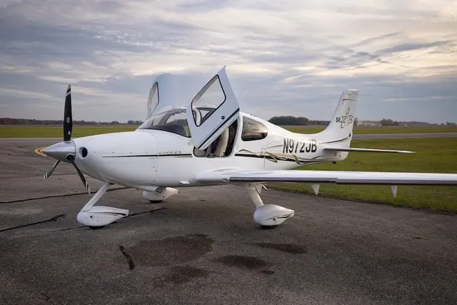 2006 Cirrus SR22-G2 GTS (N972JB)