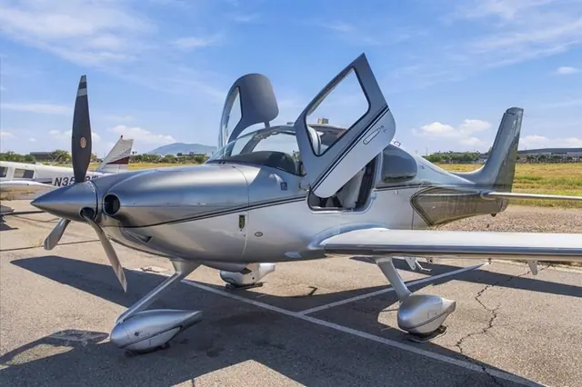 2022 Cirrus SR22-G6 Turbo (N414KG)