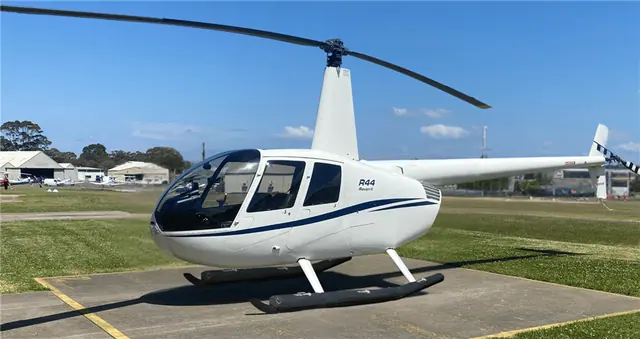 2025 Robinson R44 Clipper II - with pop out floats