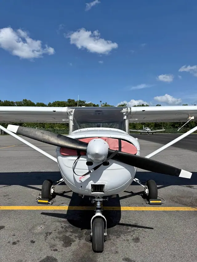 1966 Cessna C-150 f