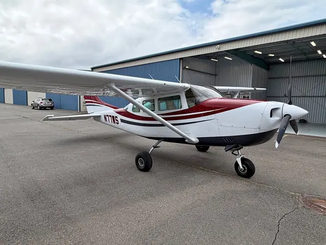 1970 Cessna P206E