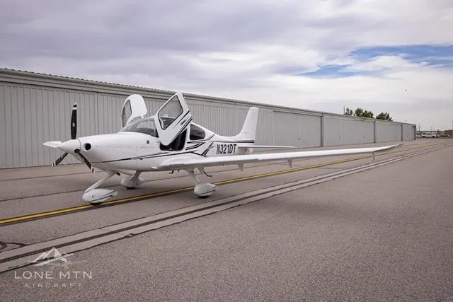 2020 Cirrus SR20-G6 (N321DT)