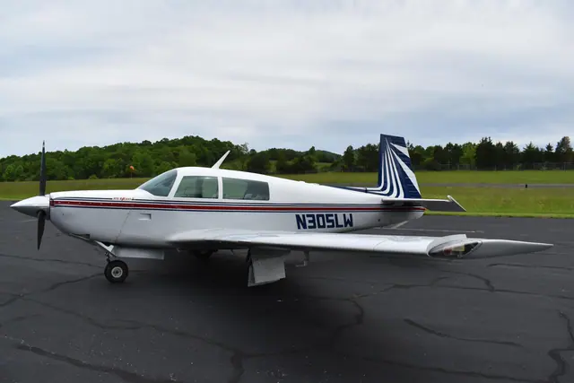 1980 Mooney M20K 305 Rocket