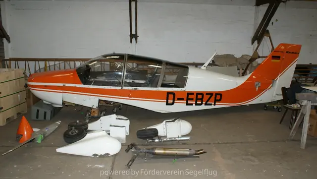1979 Robin DR400 Remorqueur