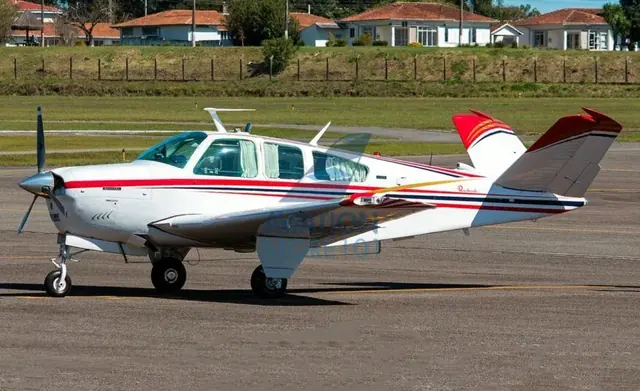 Beechcraft Bonanza V35B – Year 1974