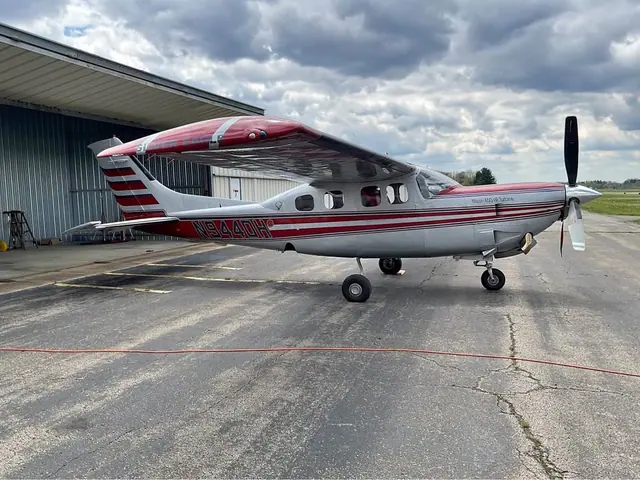 1981 Cessna 210P Silver Eagle P210N