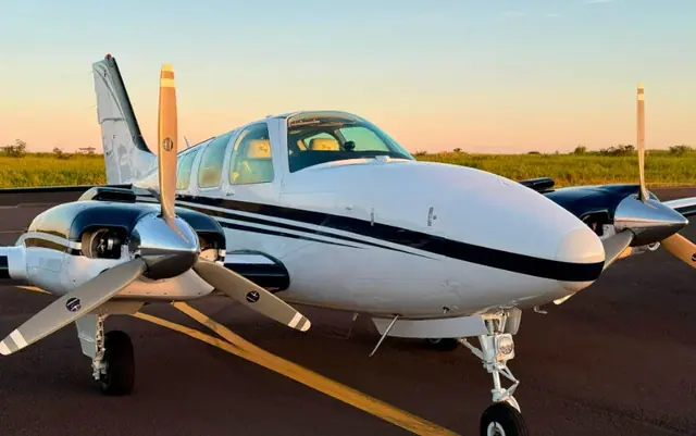 Beechcraft Baron B58 – Year 1998 – 2,350 H.T.