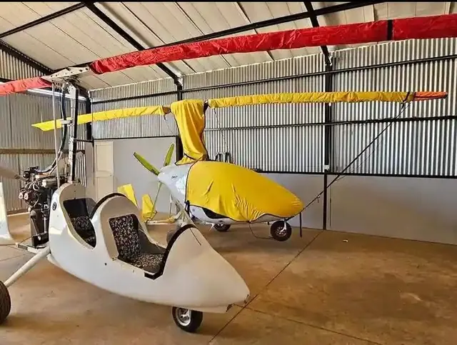 2011 Two Gyro copter magni M16