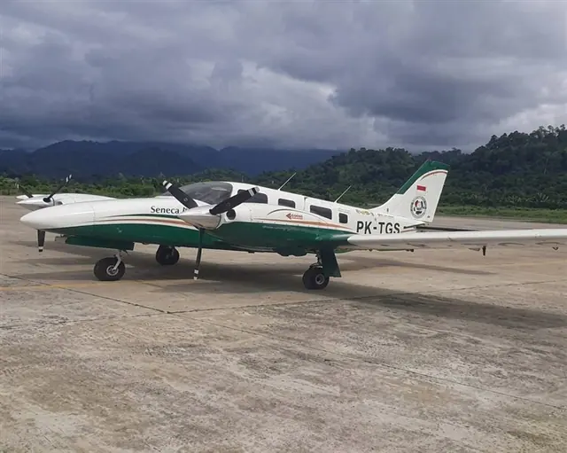 1996 Piper Seneca IV