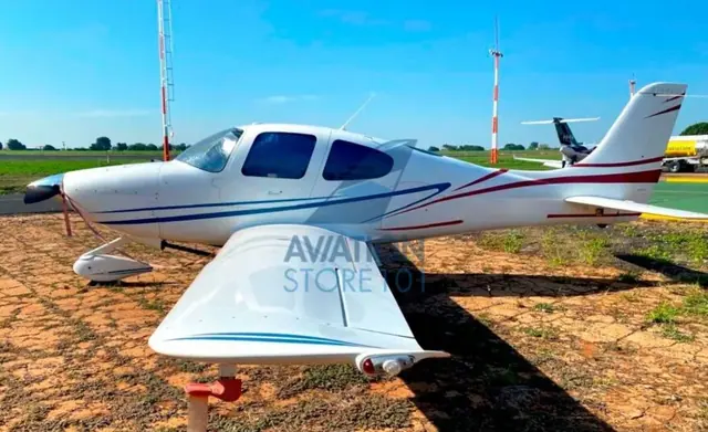 Cirrus SR20 – Year 2000 – 2,750 H.T.